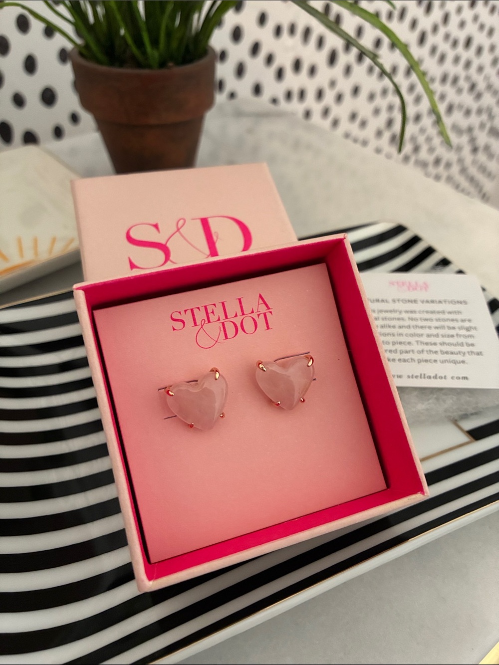 Stella & Dot Rose Quartz Heart Stud Earrings Heartbreaker Studs